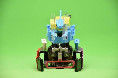 025