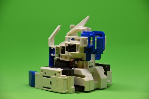 046