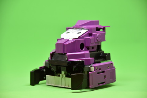 052