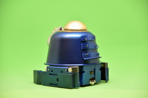 005